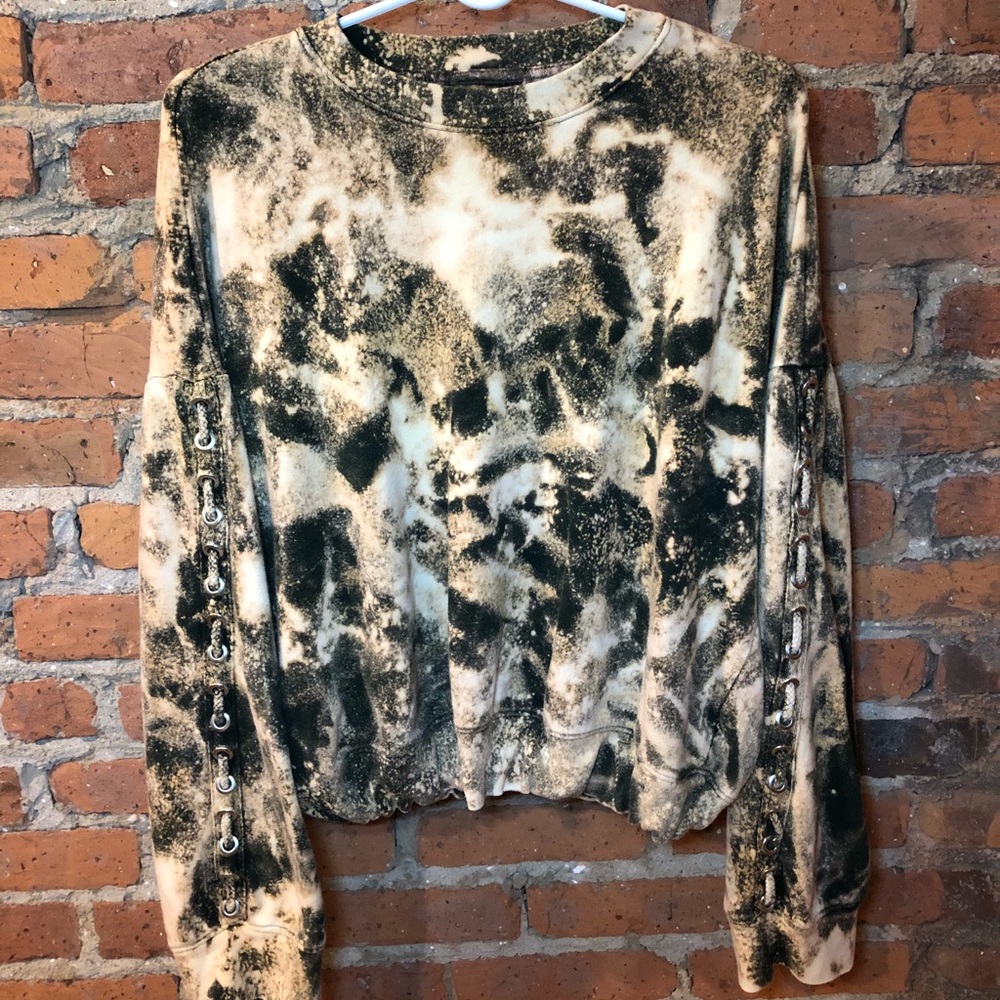 Custom crew neck pullover